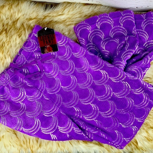 Warm & Snuggly Collection Mermaid Skin Purple Lounge Pants Size L - Picture 1 of 3